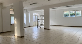 locale commerciale in Affitto a Montopoli Di Sabina